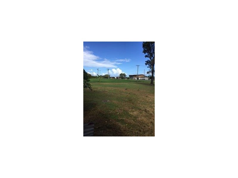 30-32 Mona Road, Halifax QLD 4850