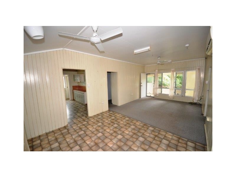 54 McIlwraith Street, Ingham QLD 4850