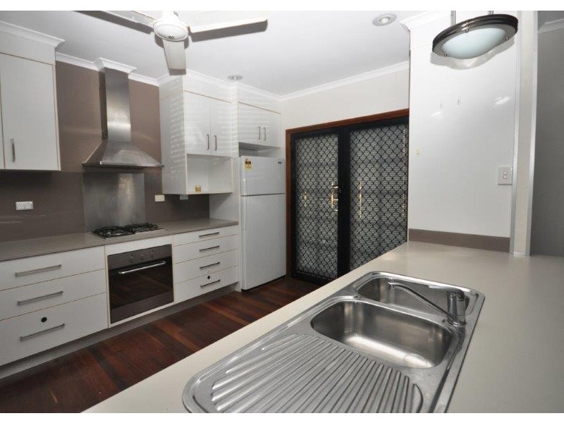 25 Marina Parade, Ingham QLD 4850