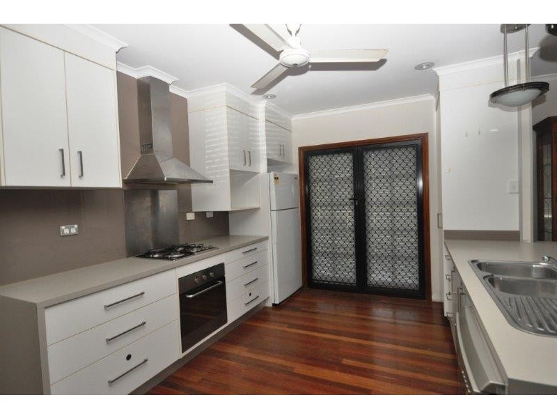 25 Marina Parade, Ingham QLD 4850