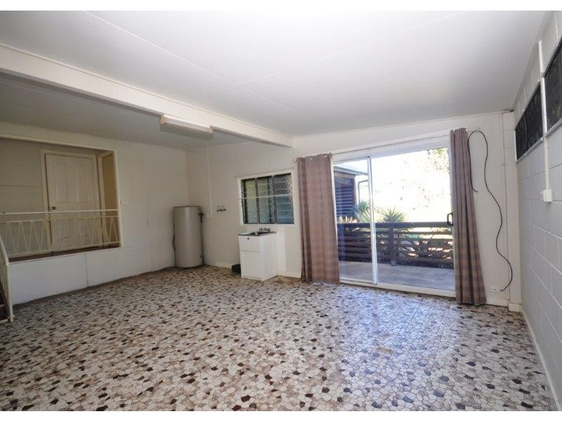 25 Marina Parade, Ingham QLD 4850