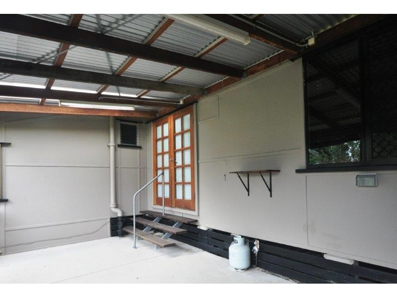 25 Marina Parade, Ingham QLD 4850