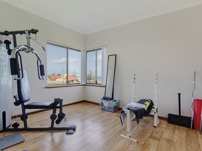 1/122 Leighton Road, Halls Head WA 6210