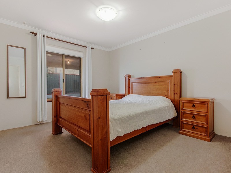7 Albion Road, Madora Bay WA 6210
