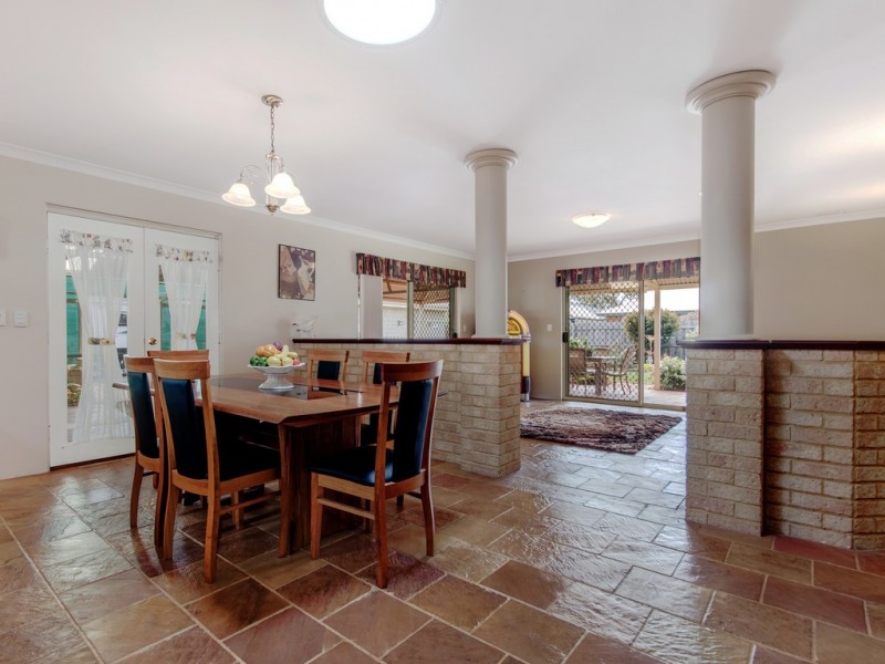 10 Maggie Way, Coodanup WA 6210