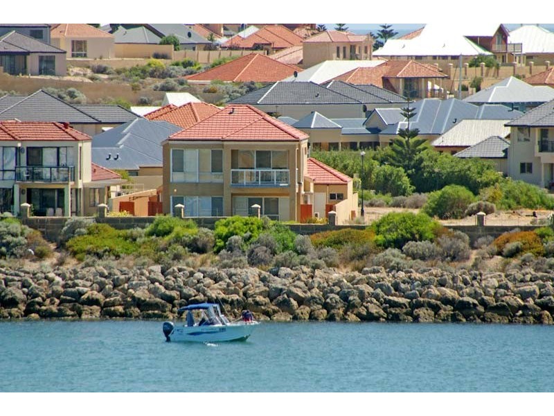 74 Voyager Close, PORT BOUVARD, Wannanup WA 6210