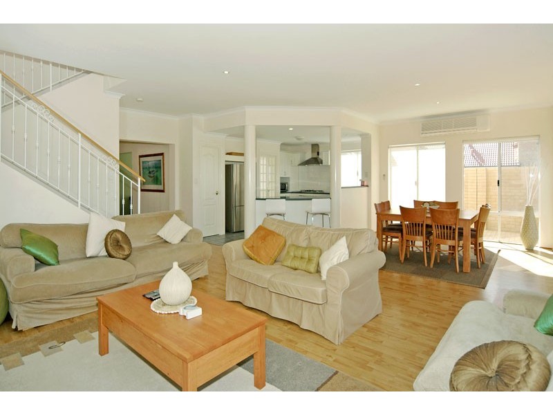 74 Voyager Close, PORT BOUVARD, Wannanup WA 6210