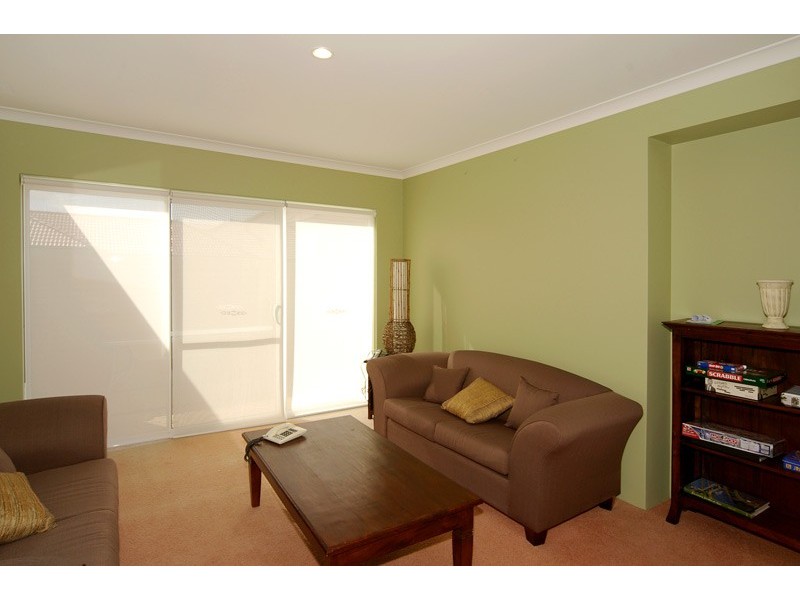 74 Voyager Close, PORT BOUVARD, Wannanup WA 6210