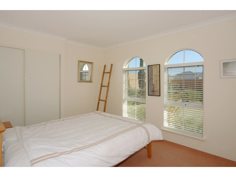 74 Voyager Close, PORT BOUVARD, Wannanup WA 6210