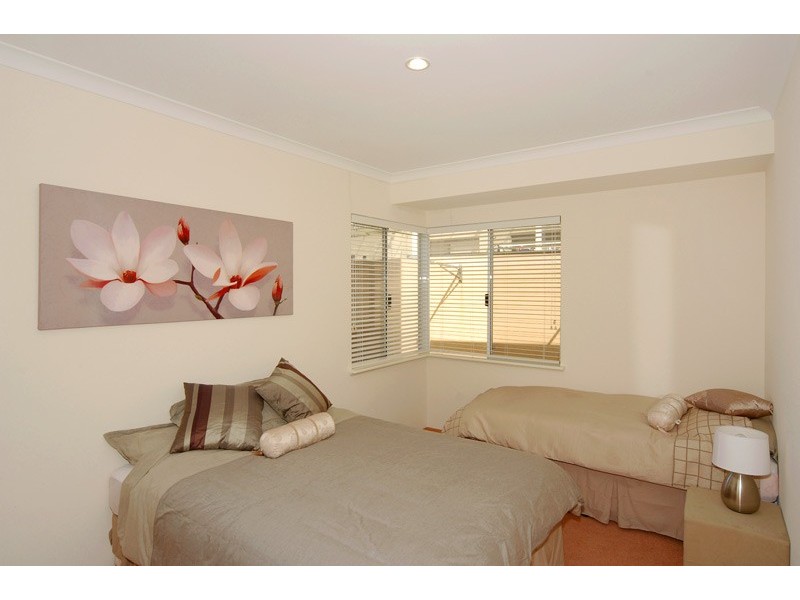 74 Voyager Close, PORT BOUVARD, Wannanup WA 6210