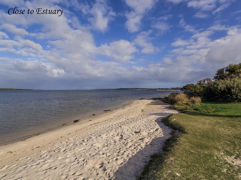 5 Earl Street, Wannanup WA 6210