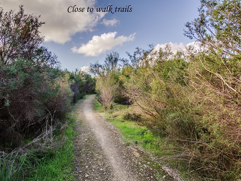 5 Earl Street, Wannanup WA 6210