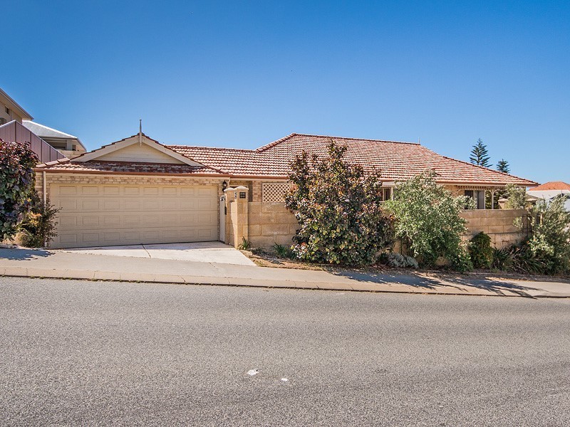 50 Northport Boulevard, Wannanup WA 6210