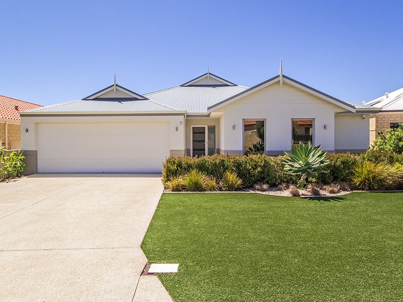 82 Alexis Circle, Wannanup WA 6210