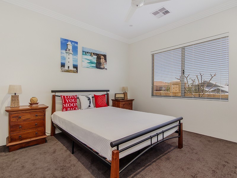 82 Alexis Circle, Wannanup WA 6210