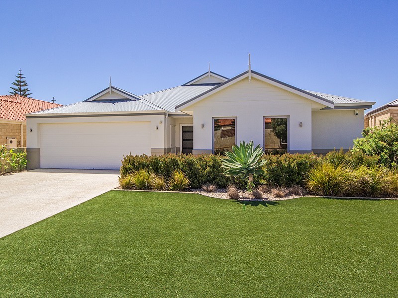 82 Alexis Circle, Wannanup WA 6210