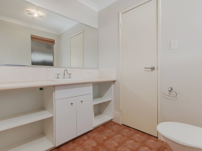 20 Malabor Mews, Halls Head WA 6210