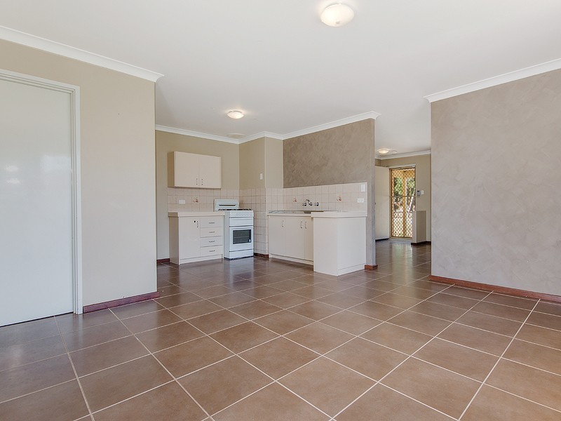 7 Adare Place, Coodanup WA 6210