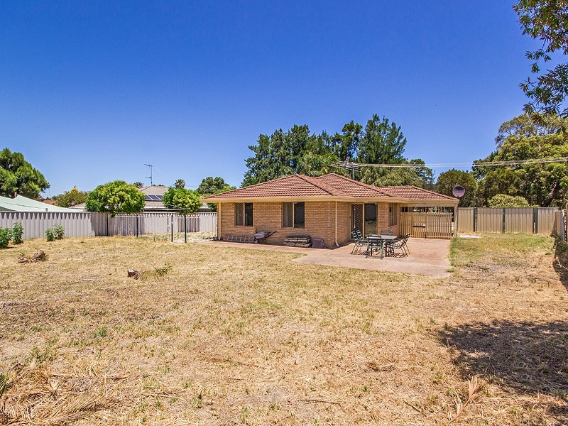 7 Adare Place, Coodanup WA 6210