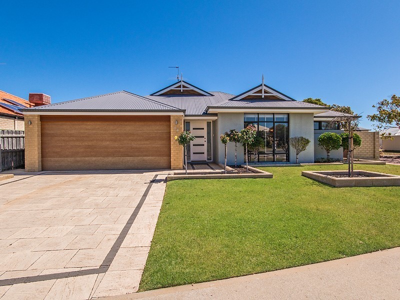 24 Seascapes Boulevard, Halls Head WA 6210