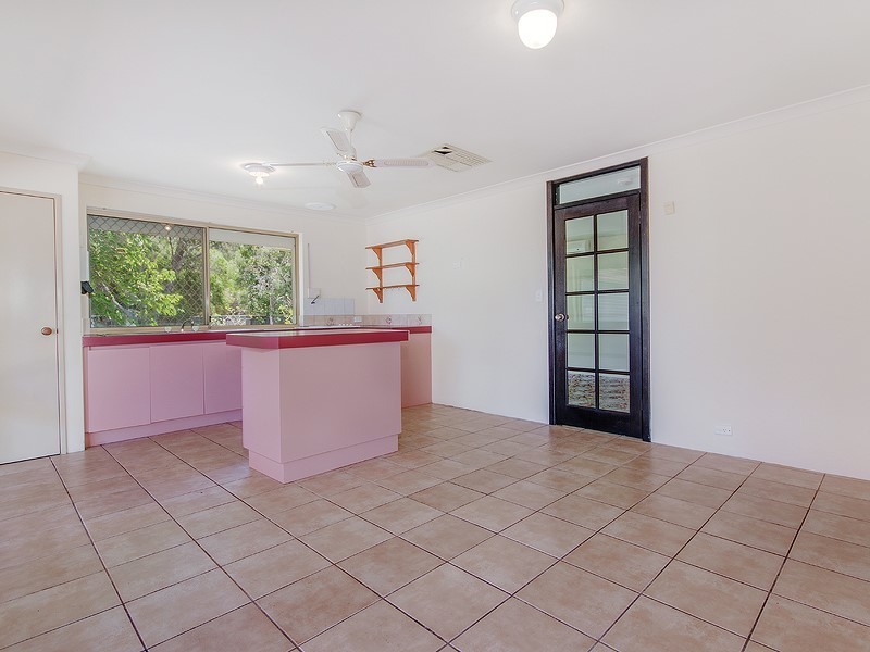 2/61 Inverness Drive, Meadow Springs WA 6210