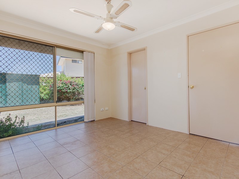 2/61 Inverness Drive, Meadow Springs WA 6210