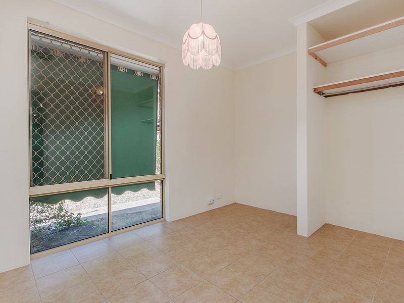 2/61 Inverness Drive, Meadow Springs WA 6210