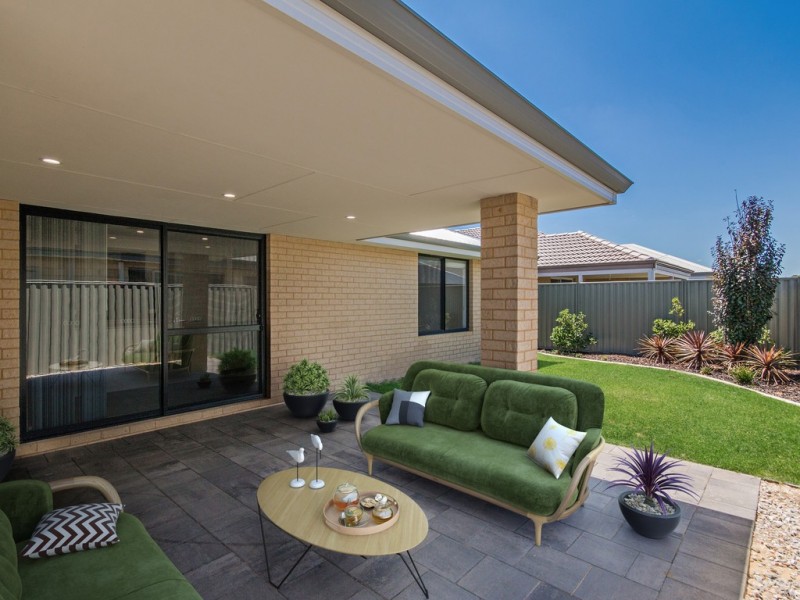 19 Dutton Gardens, South Yunderup WA 6208