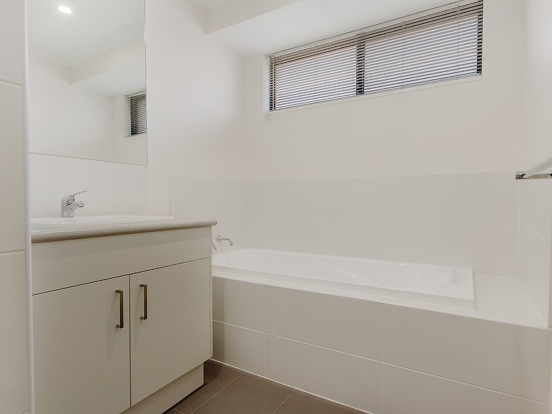 19 Dutton Gardens, South Yunderup WA 6208