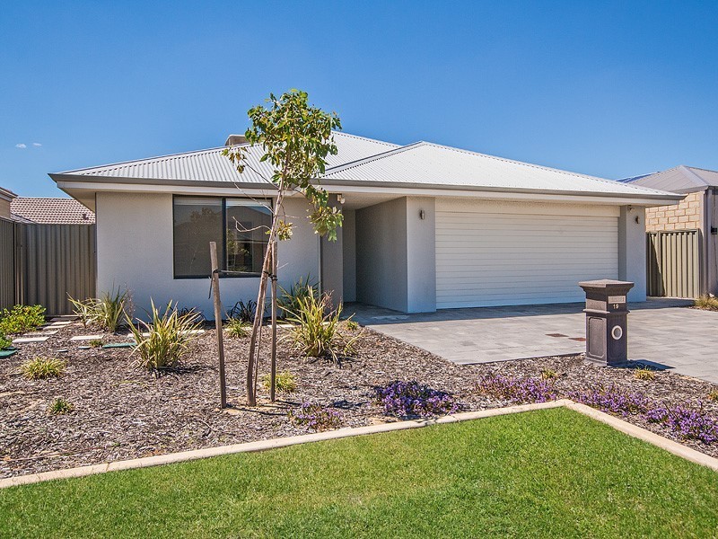 19 Dutton Gardens, South Yunderup WA 6208