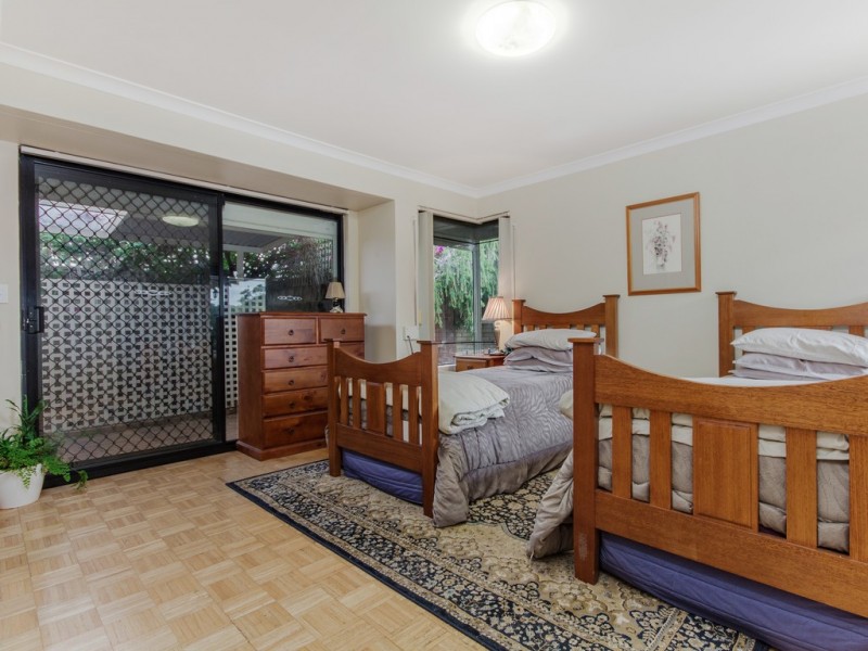 1 Seminole Avenue, Meadow Springs WA 6210