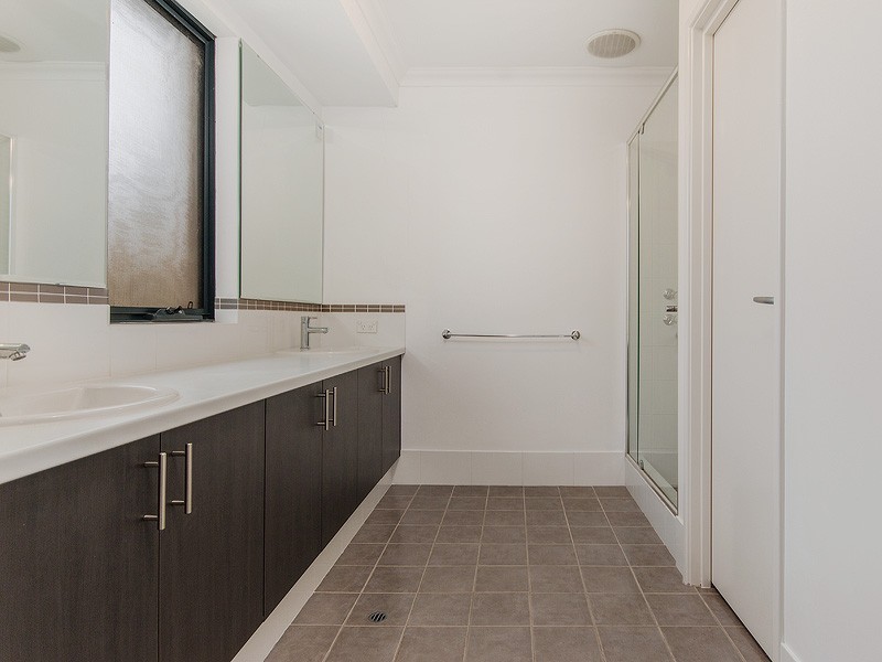 15 Arpenteur Drive, Madora Bay WA 6210