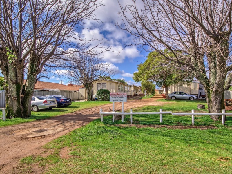 8/12 Leslie Street, Dudley Park WA 6210