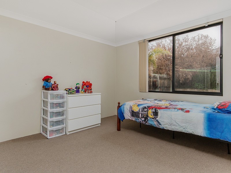 12 Bethel Corner, Halls Head WA 6210