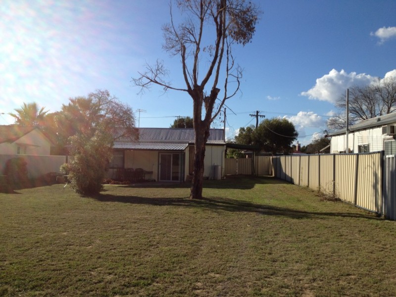 9 Eacott Street, Mandurah WA 6210