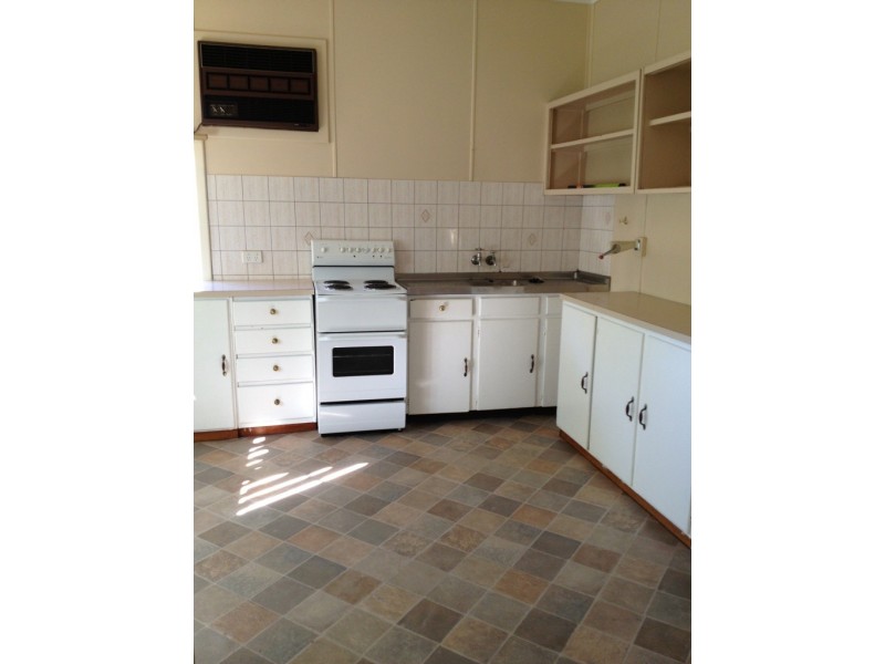 9 Eacott Street, Mandurah WA 6210