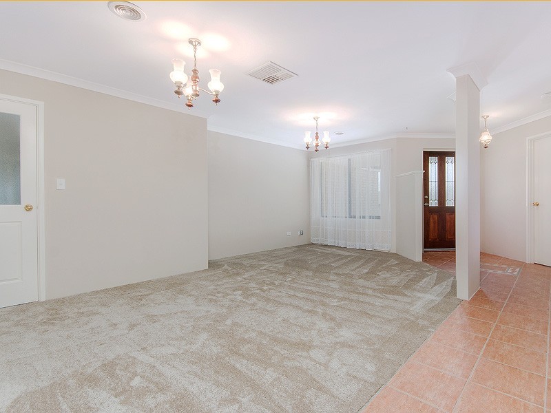 156 Peelwood Parade, Halls Head WA 6210