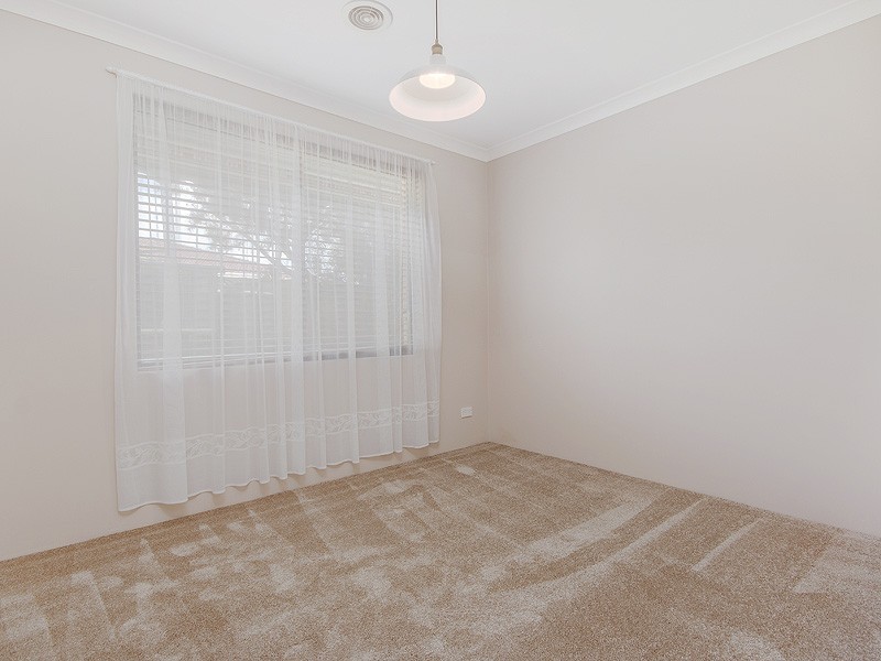 156 Peelwood Parade, Halls Head WA 6210