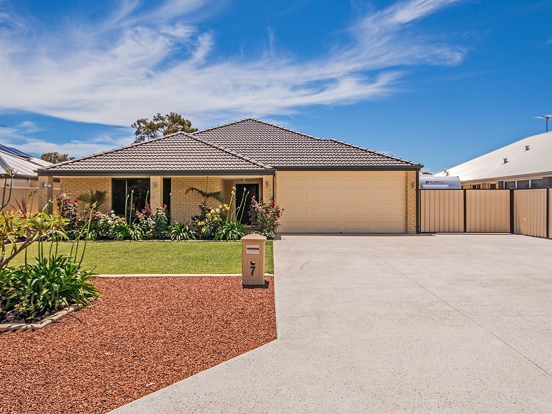 7 Gum Nut Avenue, Dawesville WA 6211