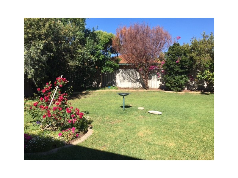 121 Oakmont Avenue, Meadow Springs WA 6210