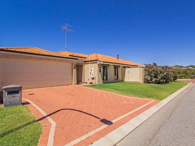 34 Drosera Turn, Halls Head WA 6210