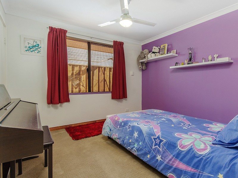 34 Drosera Turn, Halls Head WA 6210