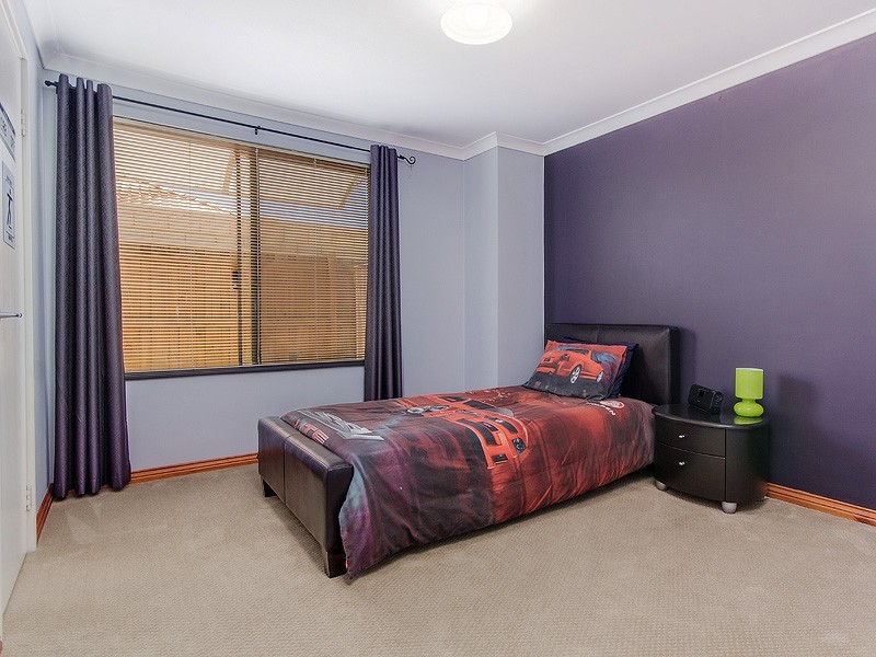 34 Drosera Turn, Halls Head WA 6210