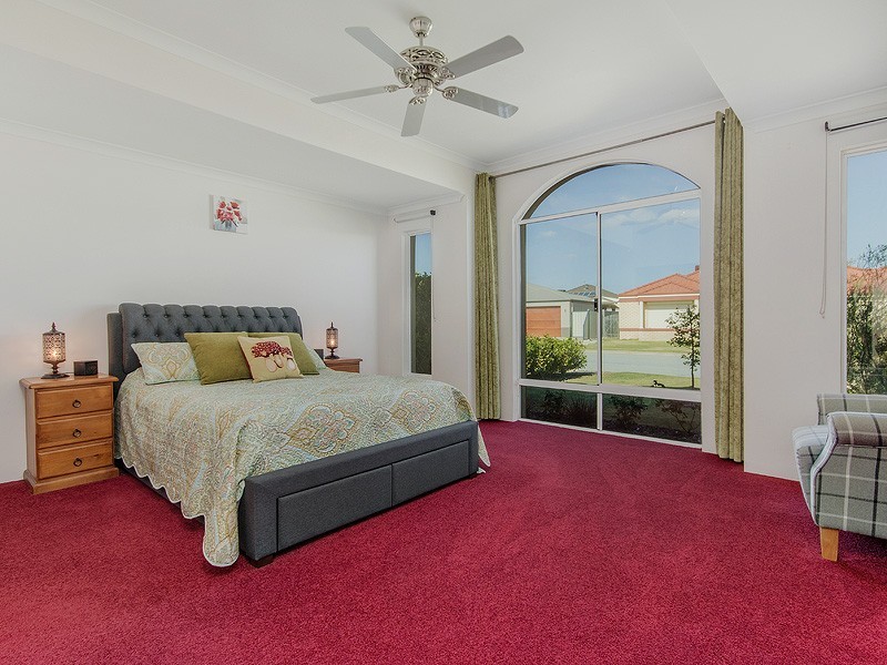 9 MOONBROOK WAY, Meadow Springs WA 6210