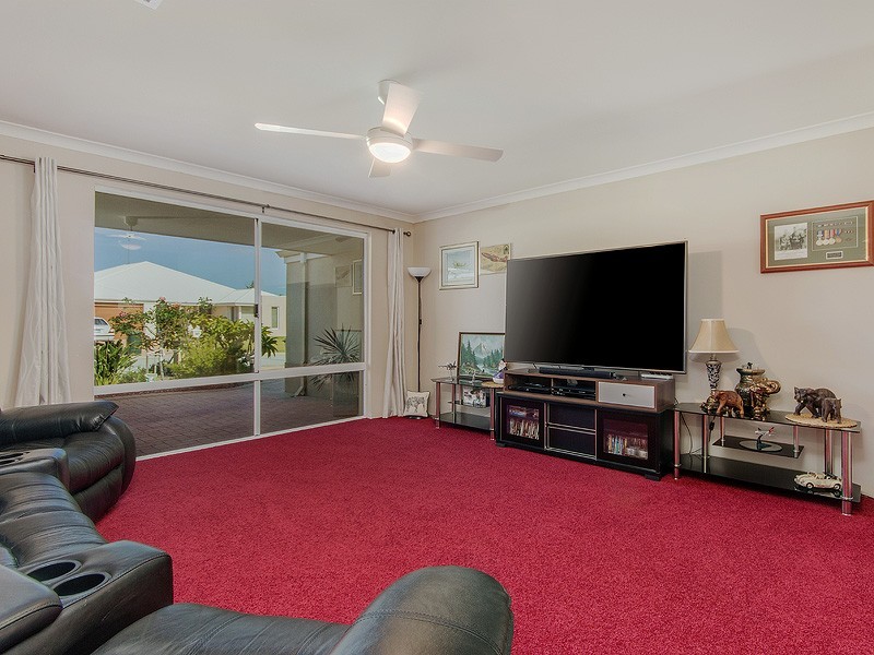 9 MOONBROOK WAY, Meadow Springs WA 6210