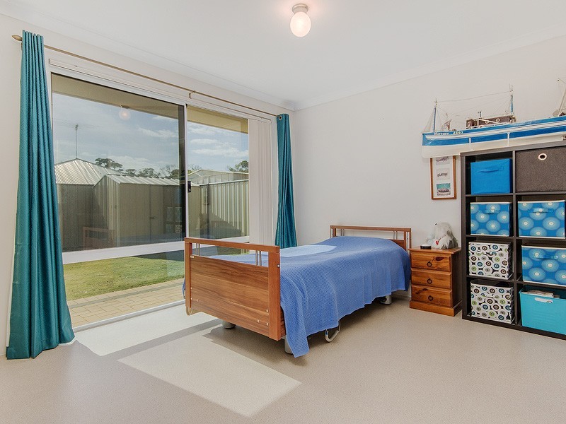 9 MOONBROOK WAY, Meadow Springs WA 6210