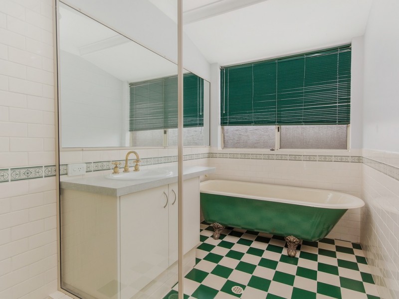 12 Plover Rise, Halls Head WA 6210