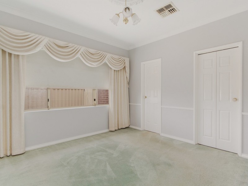 12 Plover Rise, Halls Head WA 6210