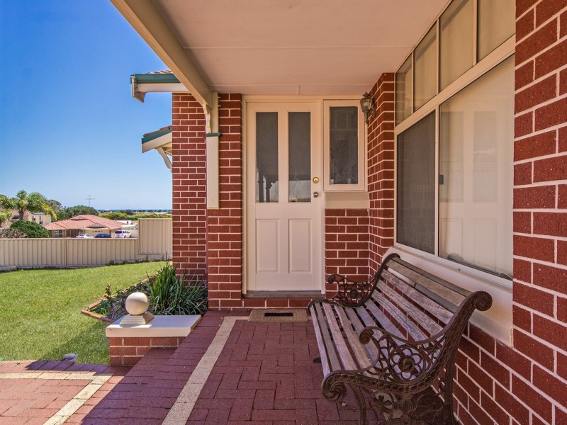 12 Plover Rise, Halls Head WA 6210