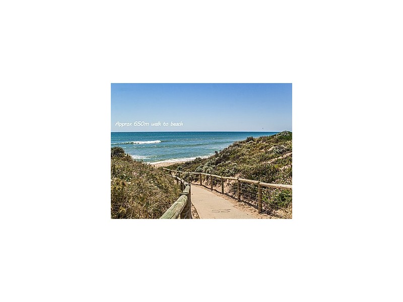 12 Plover Rise, Halls Head WA 6210